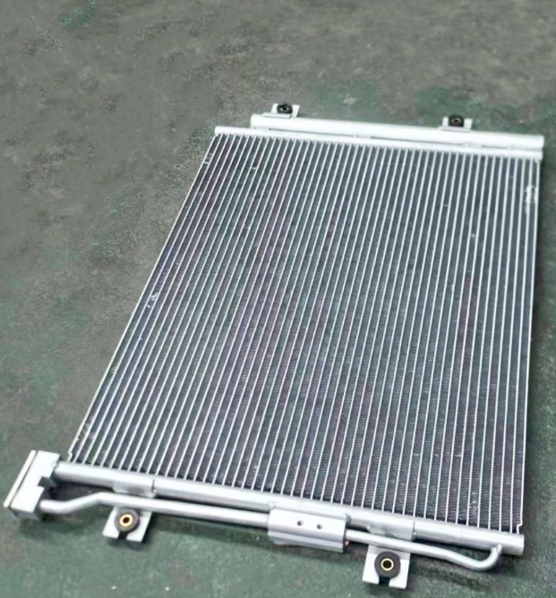 HOWO D12 WG1642822006 CHINESE HEAVY TRUCK RADIATOR A/C CONDENSER EVAPORATOR